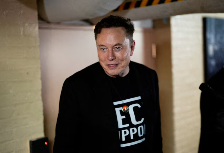 Musk’s DOGE Using AI to Monitor U.S. Federal Workers, Sources Say