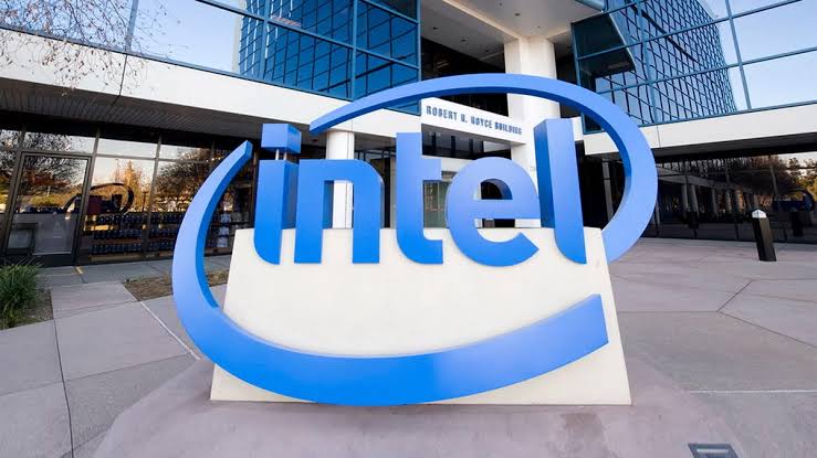 Intel Unveils Major Workforce Reduction as CEO Gelsinger Accelerates Turnaround Strategy